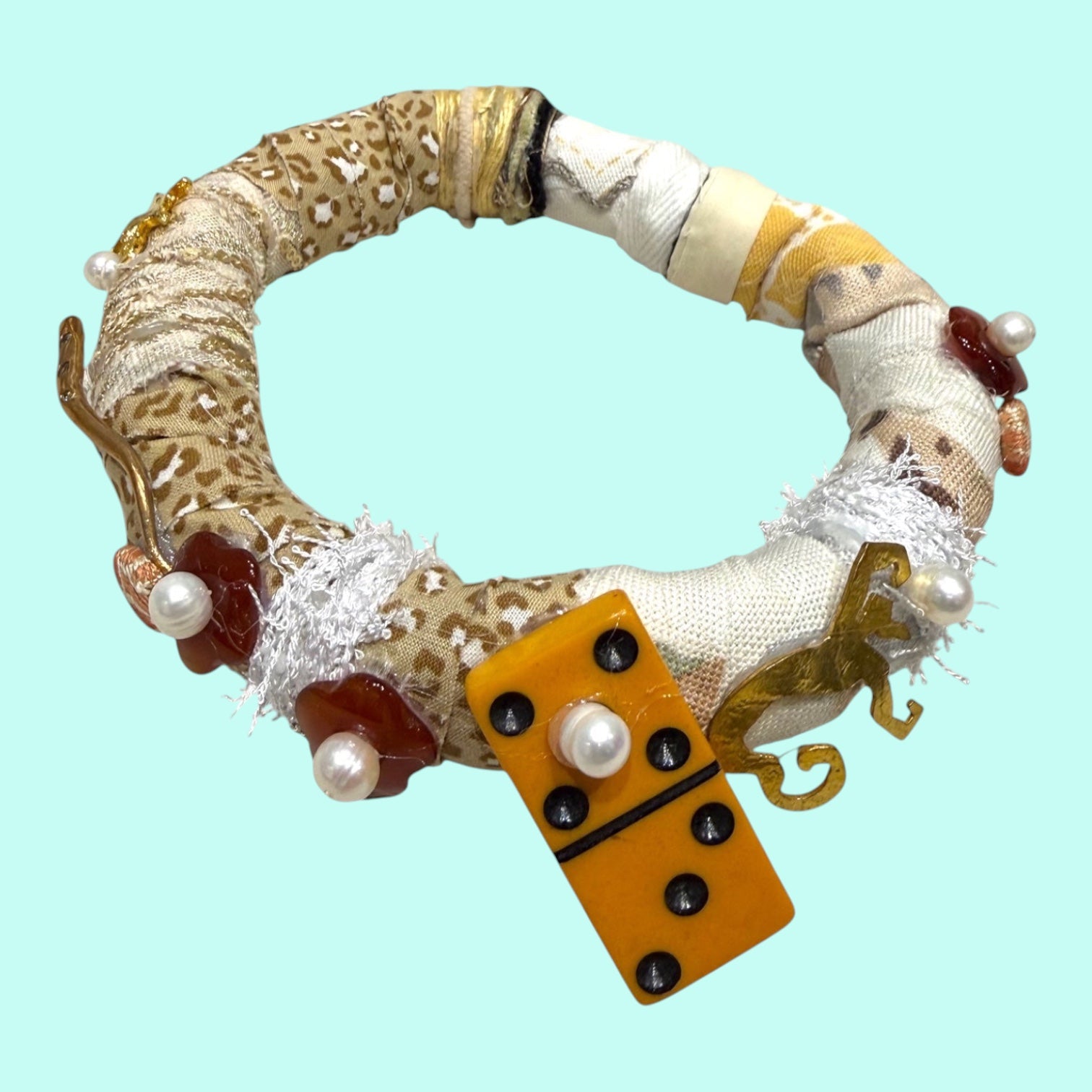 Collar with Die