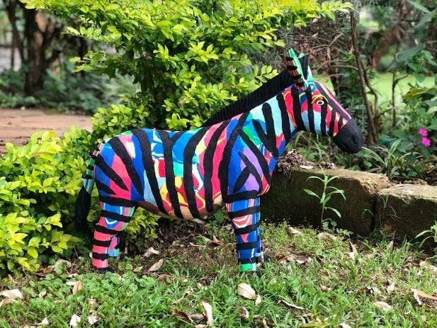 Zebra Flip Flop Sculpture - Wholesale: Medium